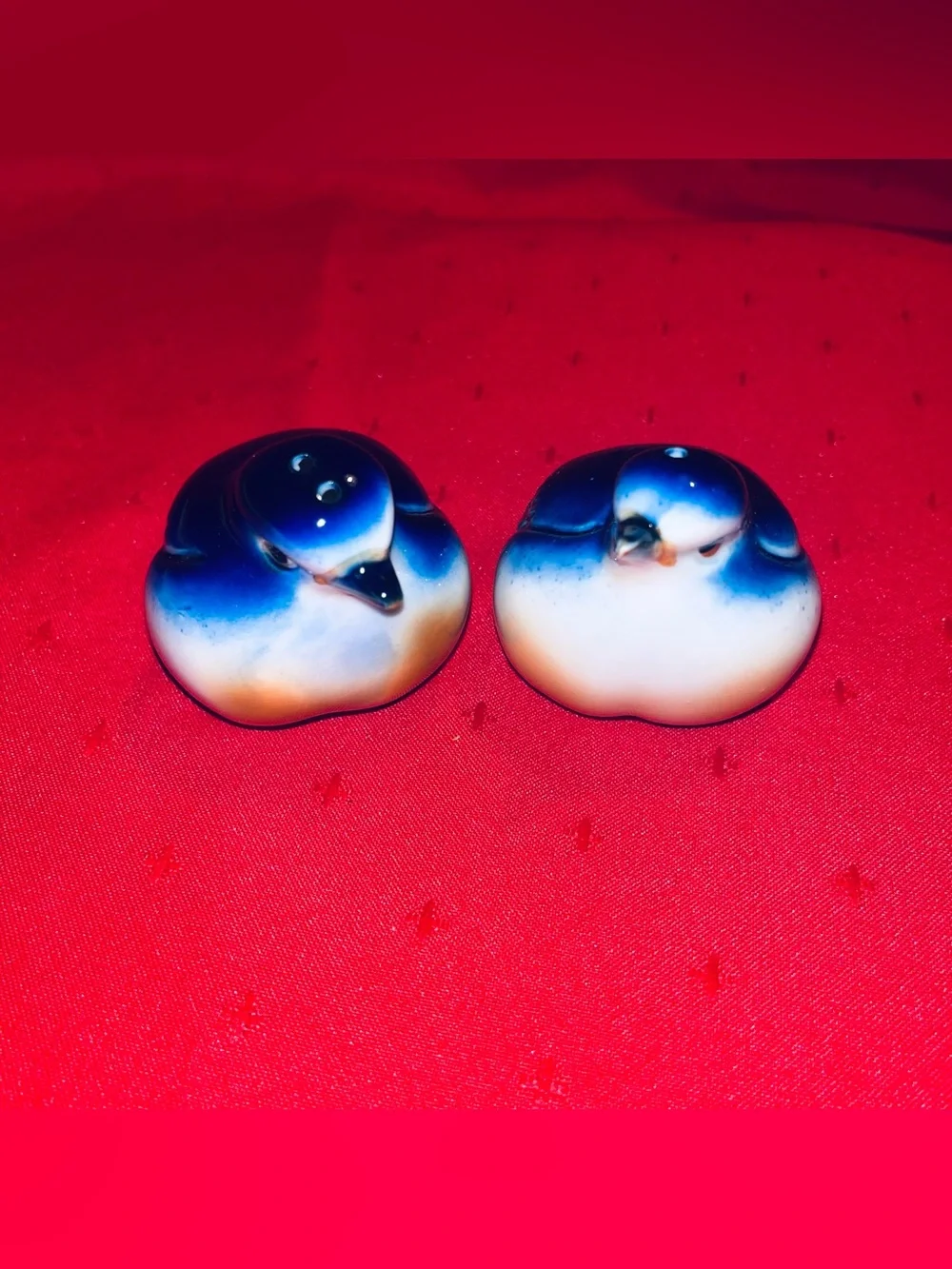 Vintage Henriksen Blue Ceramic Bird Salt and Pepper Set